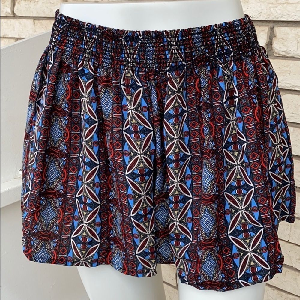 Multicolor Short